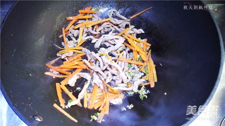 蒜苔炒肉的做法