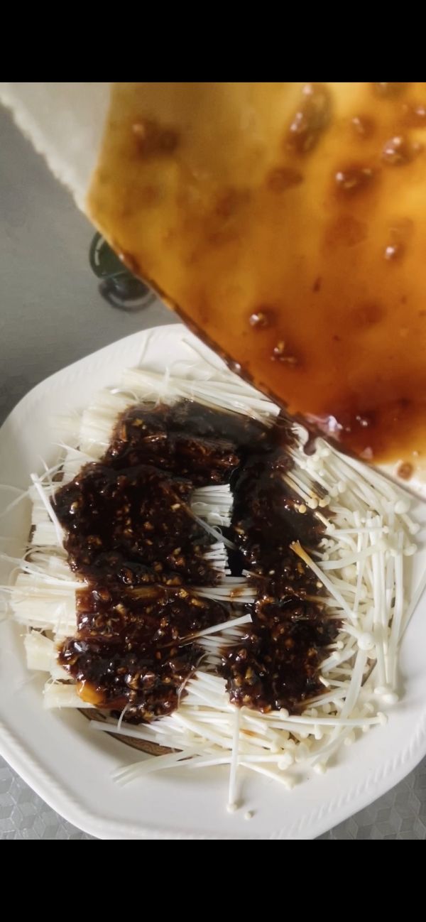 粉丝金针菇蒸龙利鱼