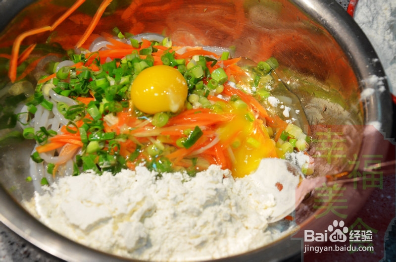 幸福美食：记忆中那一抹香甜粉条鸡蛋饼