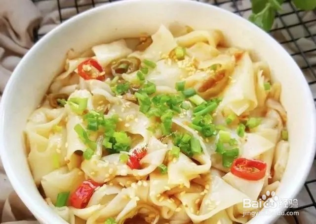 饺子皮油泼面