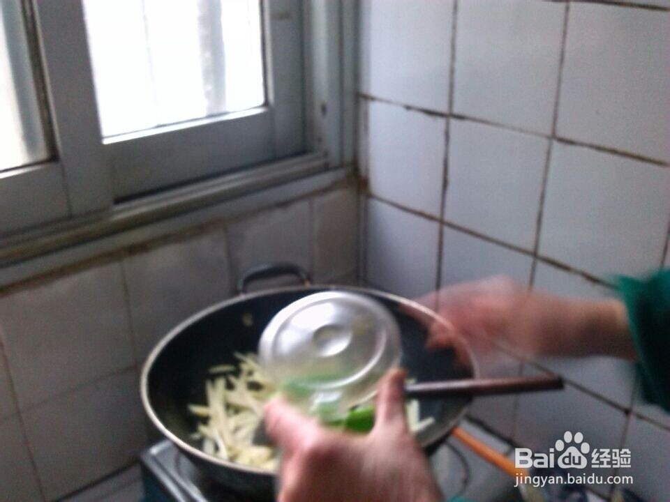 怎样制作美味的干煸土豆丝？