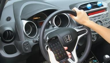 你真的能做到安全地边开车边打电话?