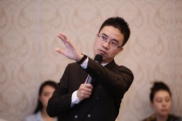 怎样才能克服演讲时紧张的毛病