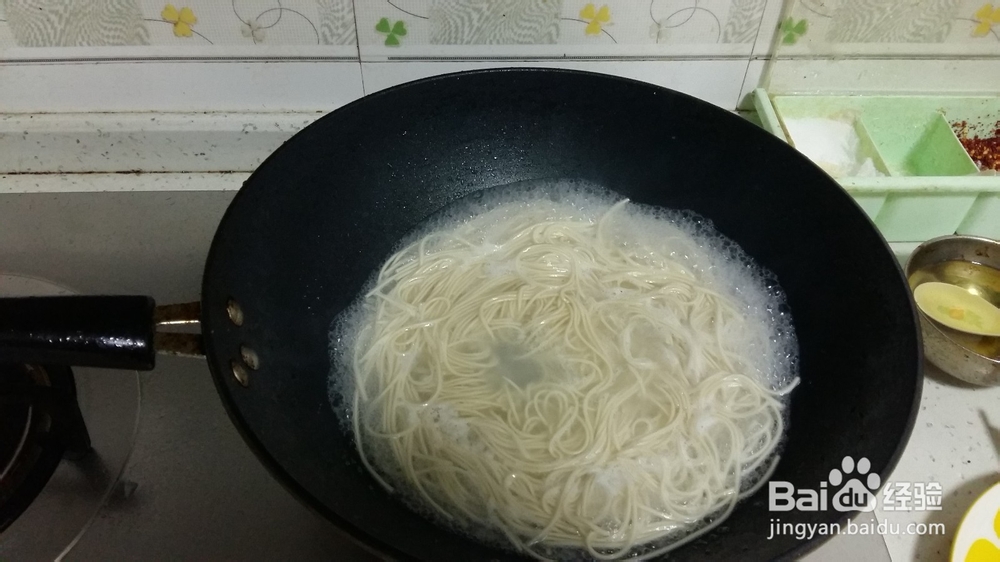 怎样做酱拌面？好吃又简单