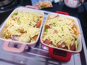 怎么做芝士热狗火鸡面