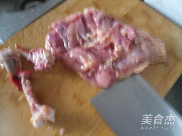 鸡腿烧元蘑的做法