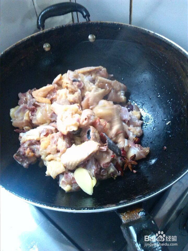 怎样制作清汤辣味鸡？