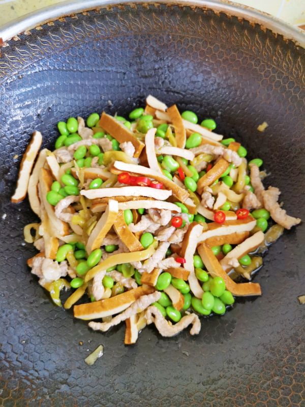 榨菜毛豆炒肉丝