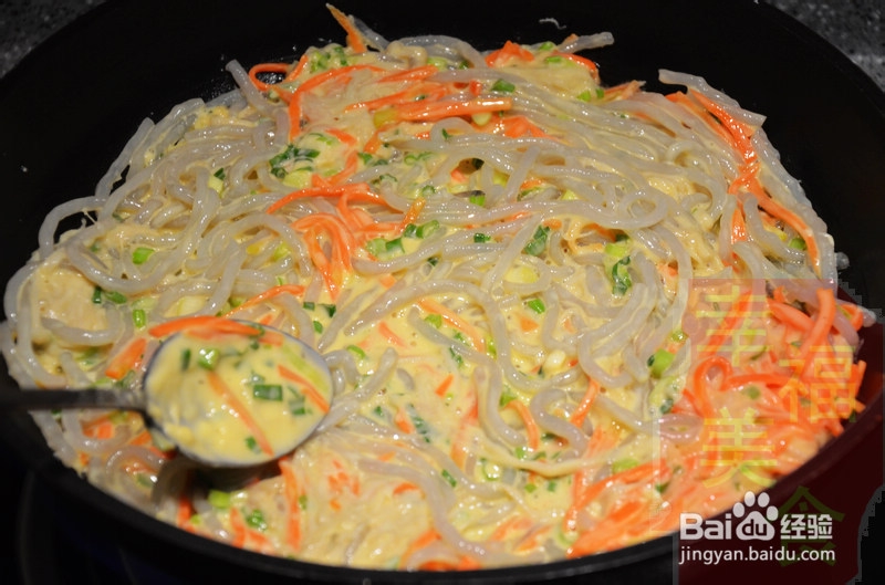 幸福美食：记忆中那一抹香甜粉条鸡蛋饼