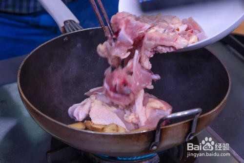 詹姆士的厨房里麻油鸡空心面线