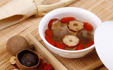 手指甲半月牙痕小月亮少怎么办