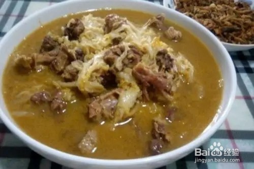 东北酸菜炖鹅肉