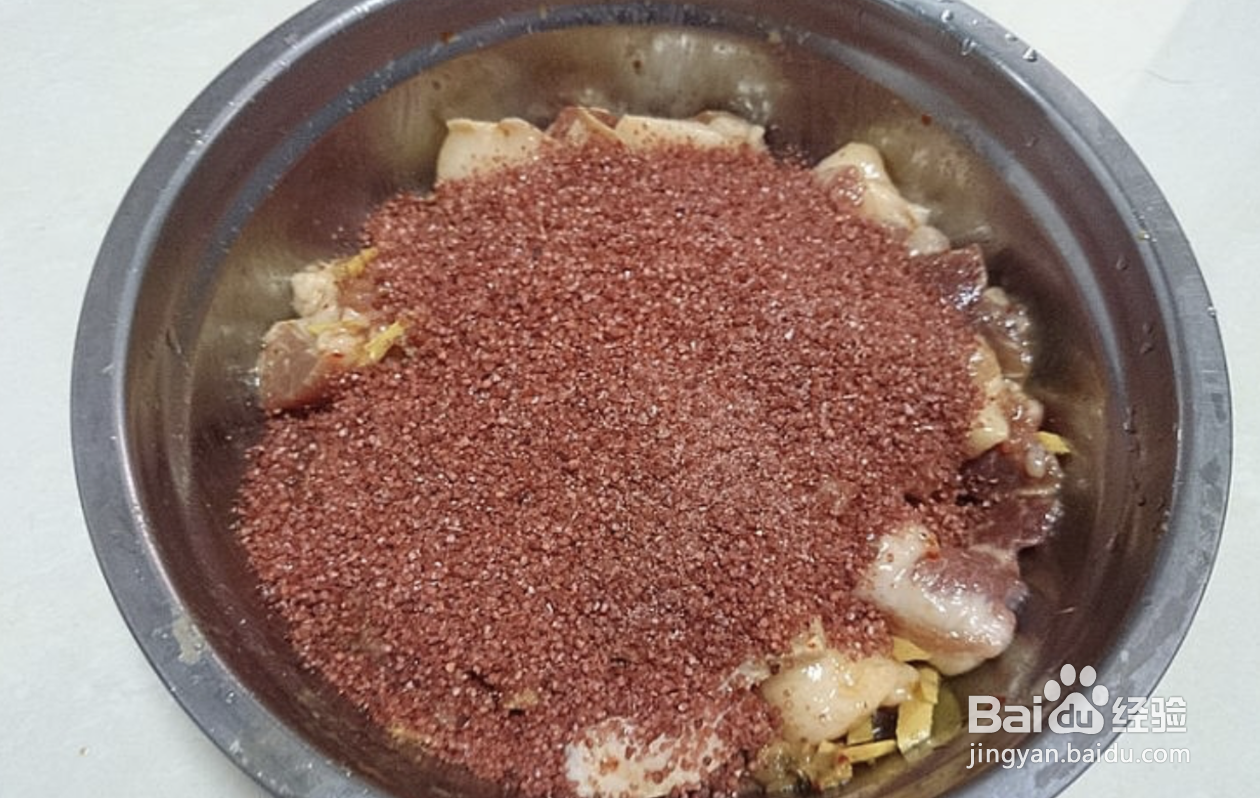 土豆粉蒸肉的做法