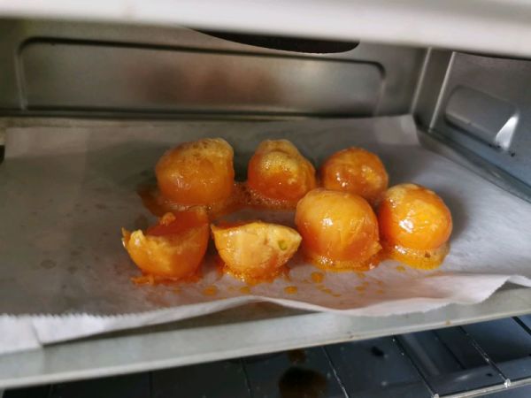 咸蛋黄肉松青团