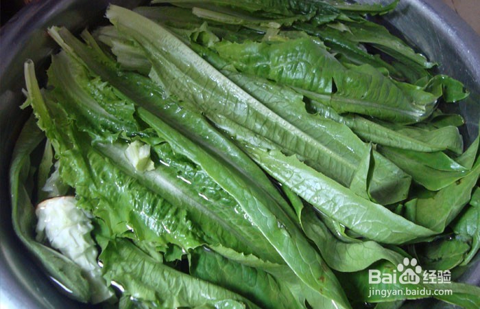 如何教孩子学会清洗油麦菜