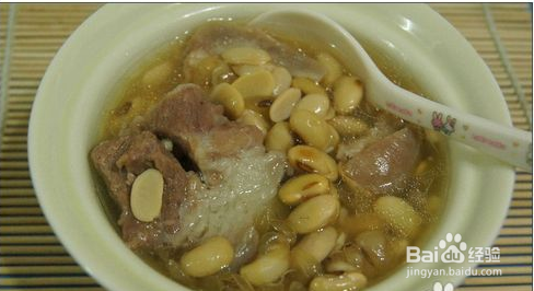 在家制作猪蹄黄豆汤方法技巧