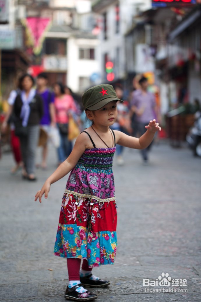 街拍：阳朔西街的洋娃娃