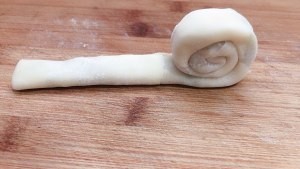 饺子皮做葱花小饼