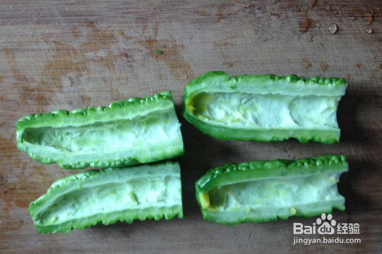 苦瓜炒蛋的家常炒法