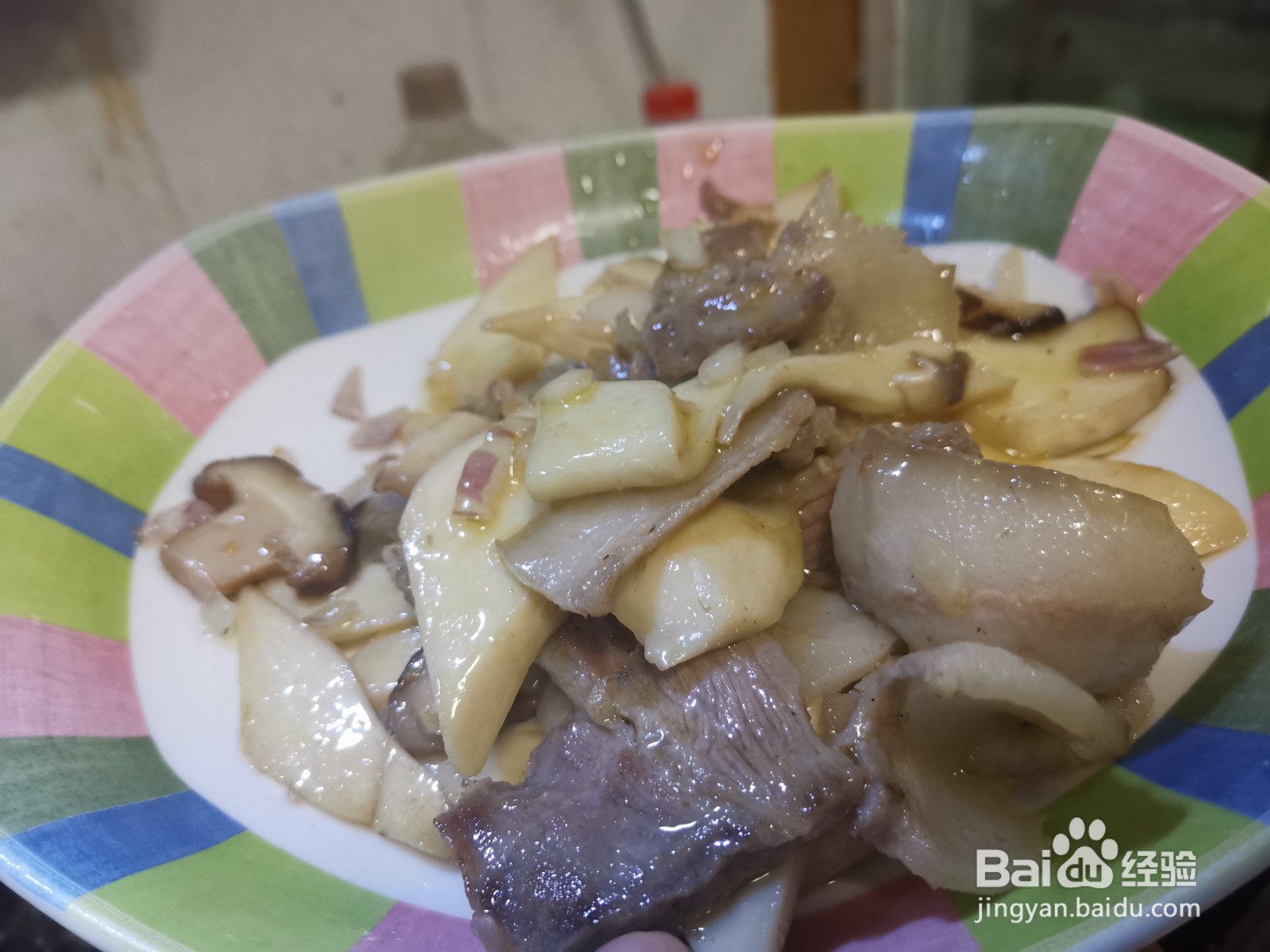 五花肉炒杏鲍菇片的做法