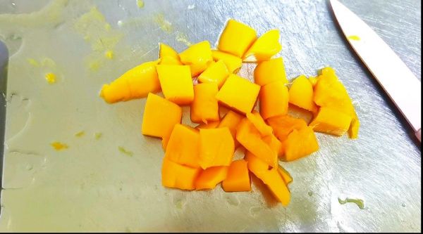 三色芋圆西米露