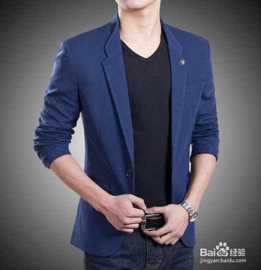男蓝色外套怎么搭