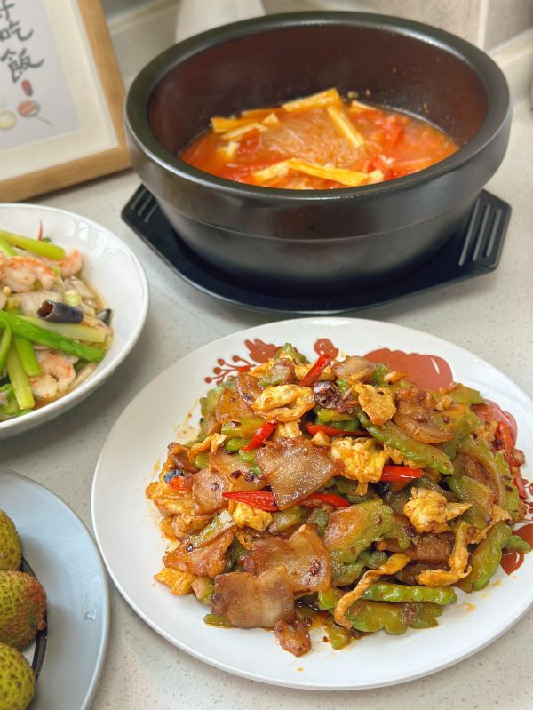 芦笋白蘑菇炒虾仁