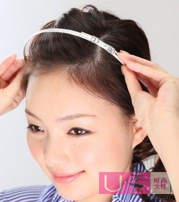 怎样扎春季流行发型