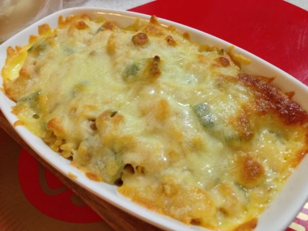 芝士焗香肠炒饭