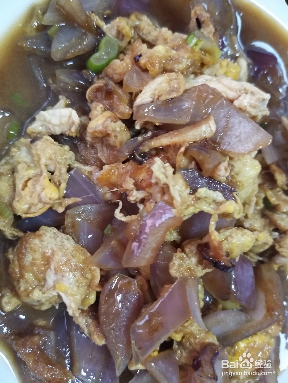 怎样做葱头丁炒鸡蛋？