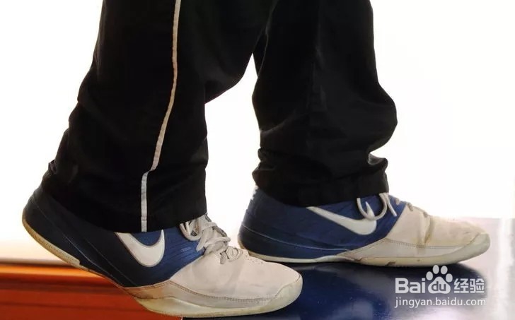 如何摆脱足部老茧(胼胝)?