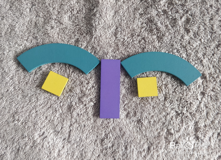 用蒙氏积木怎样拼一只花蛾子呢？