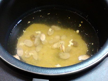 黄芪红枣小米粥