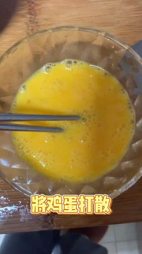 如何制作美味的韭菜炒鸡蛋？