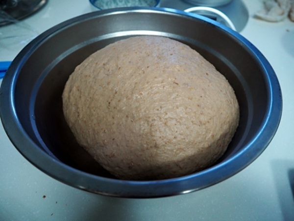 全麦核桃葡萄干面包