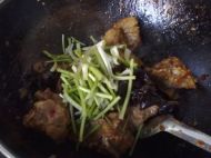 酱烧排骨的做法