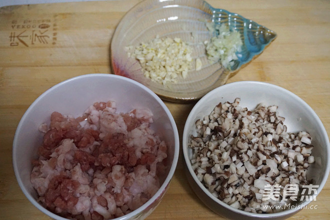 特色的一只烤茄子