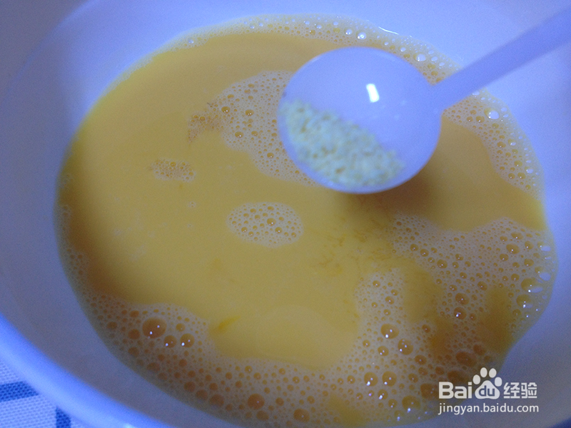 明目鸡蛋糕的做法