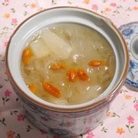 日常食物也可有效改善女人容颜