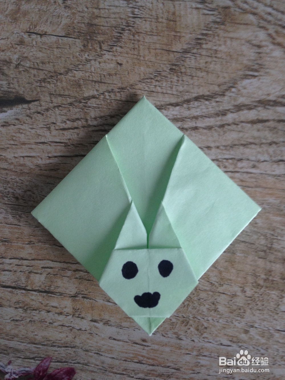 折纸DIY:怎么做兔子置物盒折纸