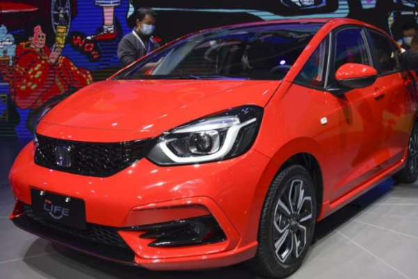 10W左右的车 空间大点的