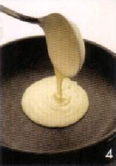 哆啦A梦的最爱--红豆铜锣烧(电饼铛)