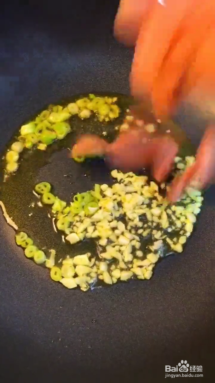 如何在家做出好吃下饭的干锅土豆片？