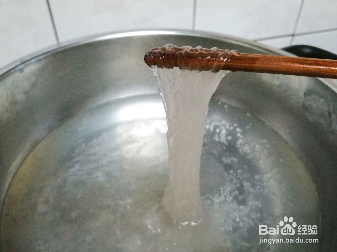 鸡蛋粉丝拌菠菜的做法