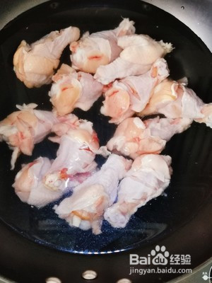 鸡翅根炖土豆的做法