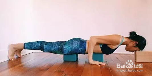如何练好瑜伽四柱支撑