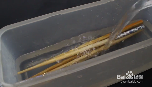 旧筷子变成新筷子的方法