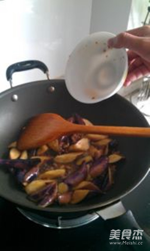 爆香茄子的做法