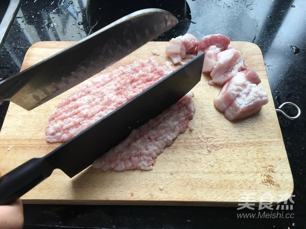 猪肉白菜香菇饺子
