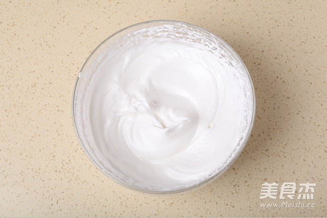 美味的戚风蛋糕卷